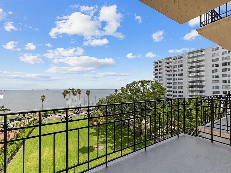 2109 Bayshore Blvd #503 — Photo 2