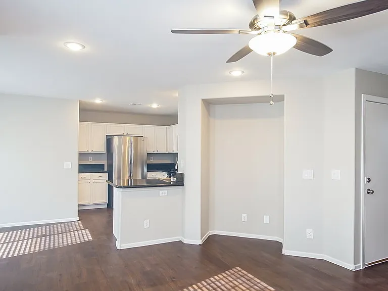 9213 Millikan Ave — Photo 3