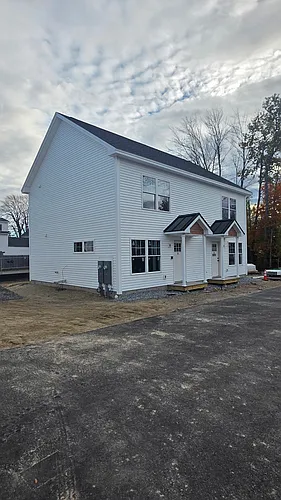 223 Lisbon St #4 Photo 1