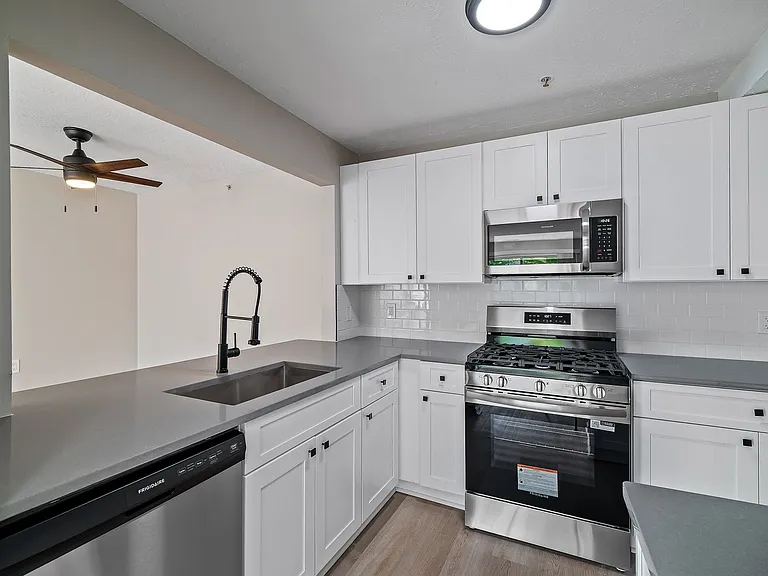 Cherry Tree Village Apartments — Photo 213