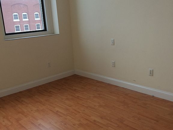5th image of 340 Central Ave APT 402