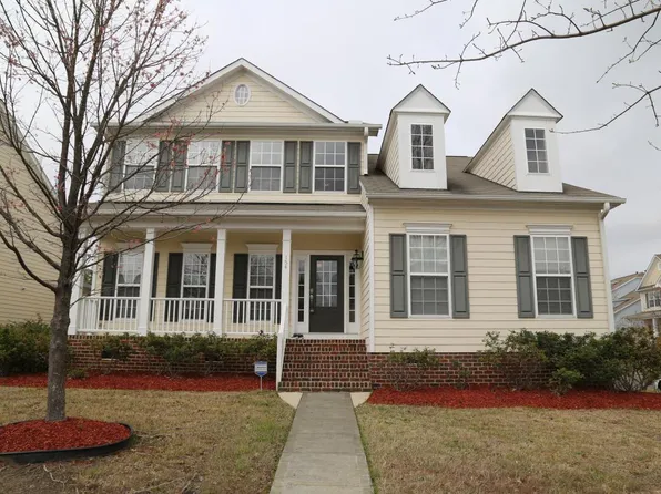 154 Presidents Walk Ln, Cary, NC 27519