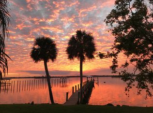 393 Waterside Dr, Merritt Island, FL 32952