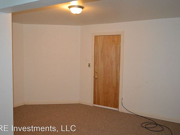 5th image of 914 16th Ave APT 7