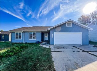 1702 N 3rd St, Neodesha, KS 66757