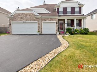 8212 Waterbury Dr, Joliet, IL 60431