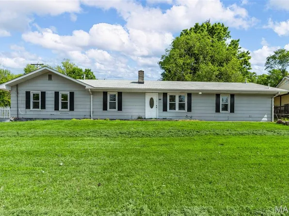 1239 Hill Rd, Festus, MO 63028