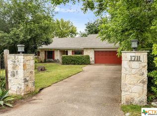 1711 Old Mill Rd, Salado, TX 76571