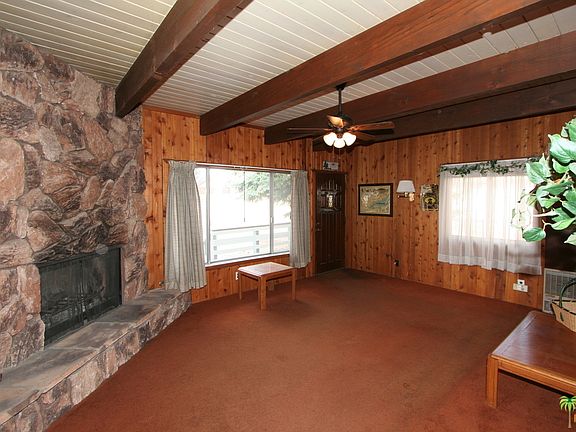 3rd image of 40725 Beaver Ln