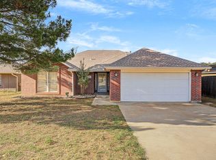 704 Hillside Dr, Big Spring, TX 79720