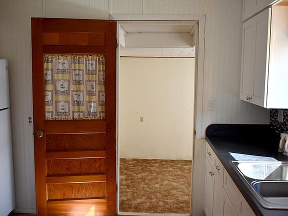 4th image of 520 S 21st St
