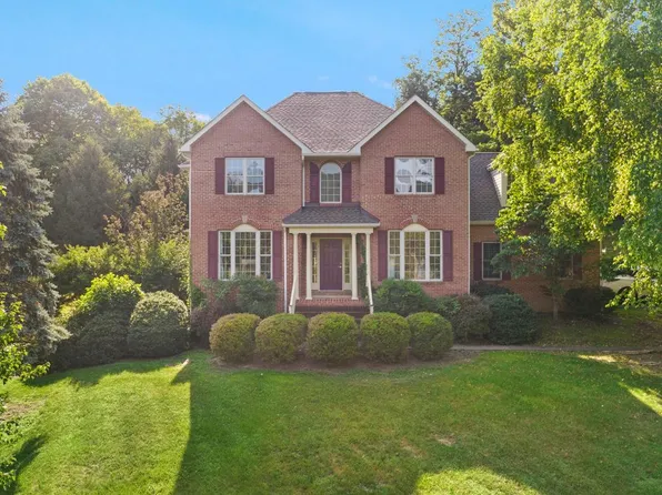482 Arbor Shade Dr, Inwood, WV 25428