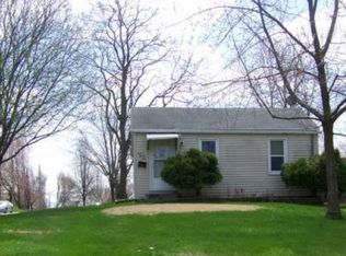731 E Watrous Ave, Des Moines, IA 50315