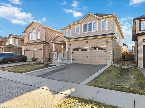 3rd image of 13 Crawford Pl