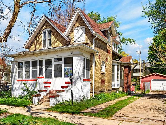 2nd image of 1611 N Wisconsin STREET