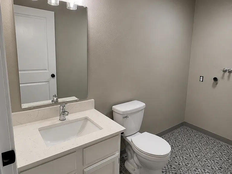 161 Delta Ct NE — Photo 4