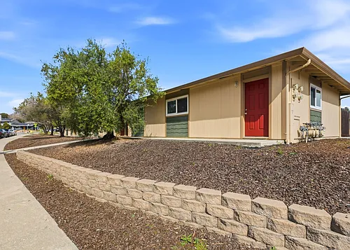 253-257 261 Clifford Ave Photo 1