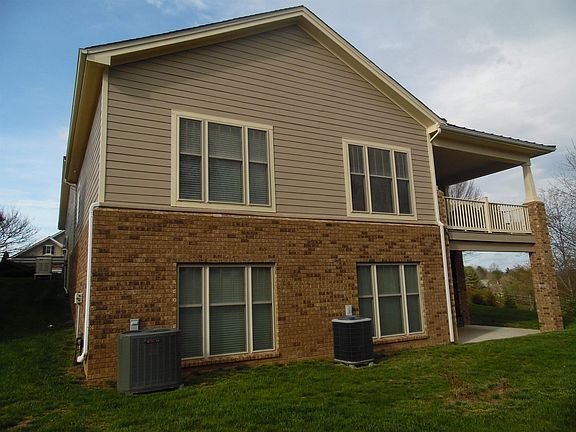 5th image of 3837 Fairway View Dr