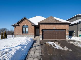 26 Redwood Dr, Belleville, ON K8N 0K4