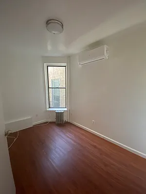 Rented by Douglas Elliman | media 8