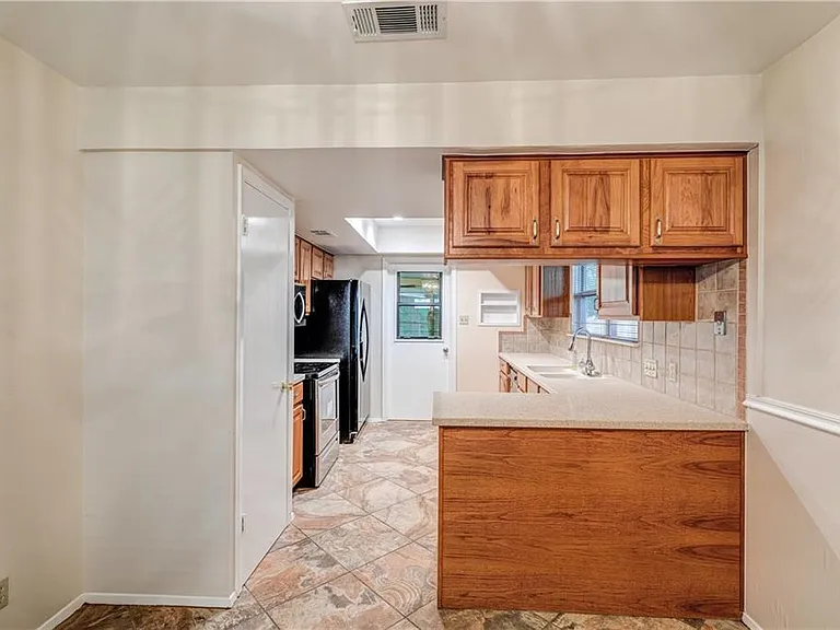 12118 Black Angus Dr — Photo 16