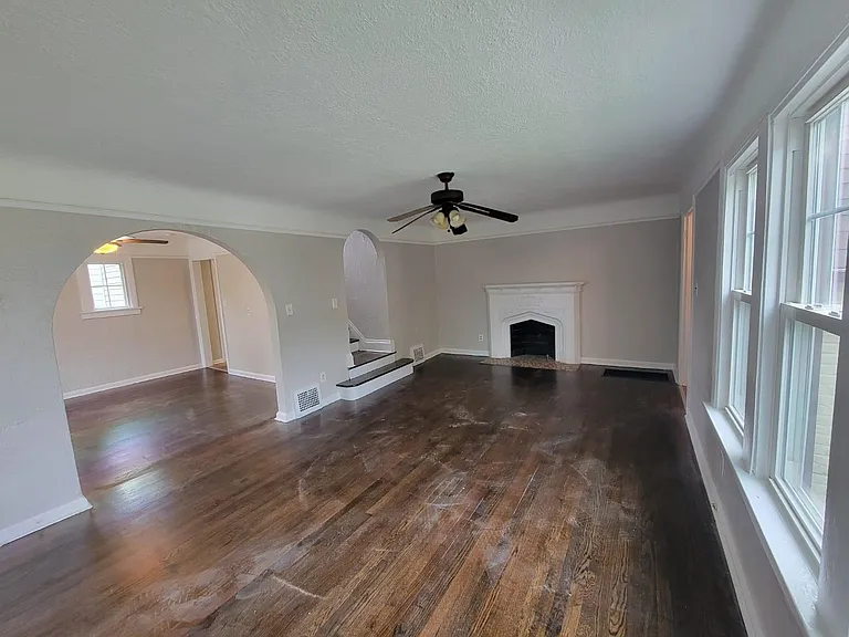 2335 Allison Rd — Photo 3
