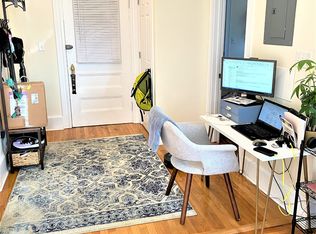11 Seaverns Ave APT 2F, Jamaica Plain, MA 02130