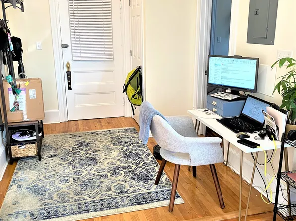 11 Seaverns Ave APT 2F, Jamaica Plain, MA 02130