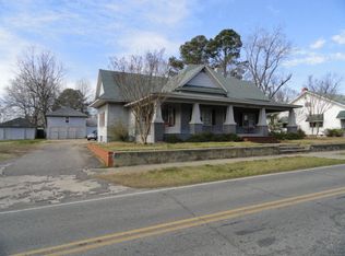 625 N Church St, Mount Olive, NC 28365
