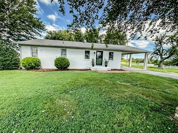 888 Jones Rd, Bells, TN 38006