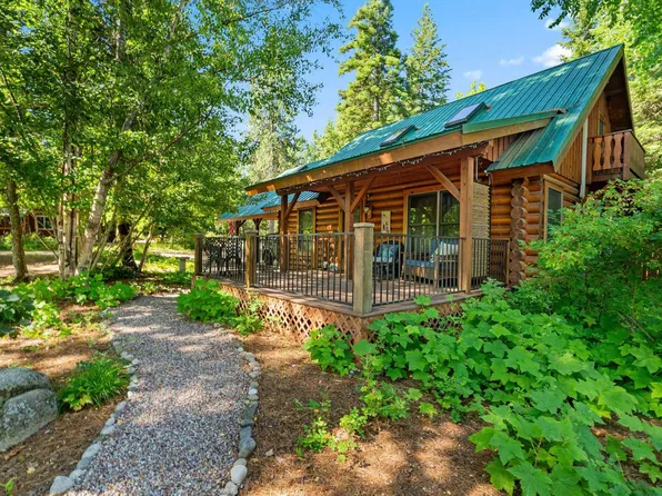 70 Hawkins Rd, Sagle, ID 83860