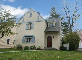 6 Devon Rd, Larchmont, NY 10538