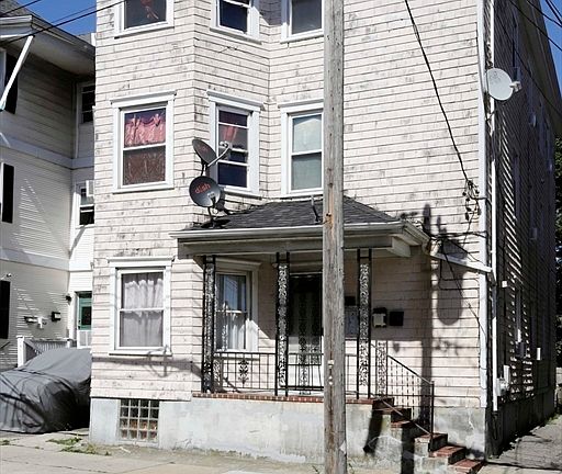 3rd image of 178 Ashley Blvd