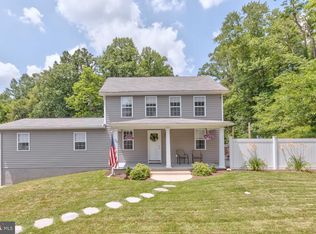 396 Peach Glen Rd, Gardners, PA 17324