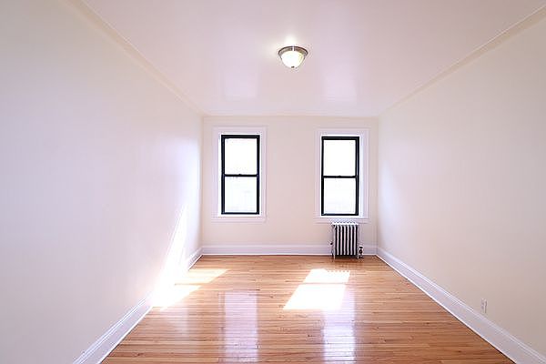 1st image of 132-70 Sanford Ave #3II