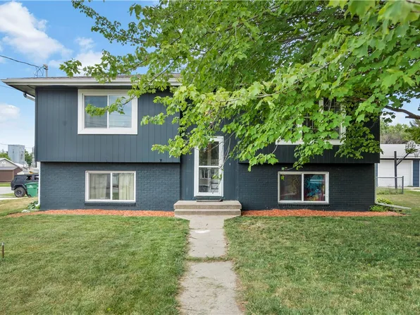 201 Market Ave SW, Mitchellville, IA 50169