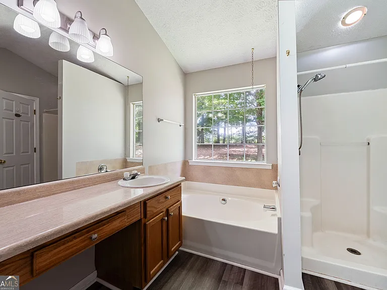 209 Garrison Chase — Photo 15