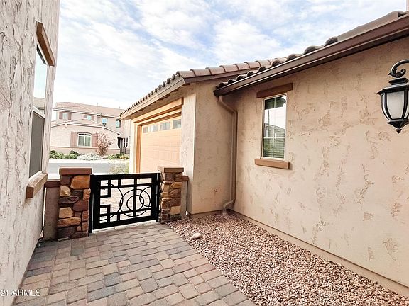 3rd image of 118 E Canyon Way