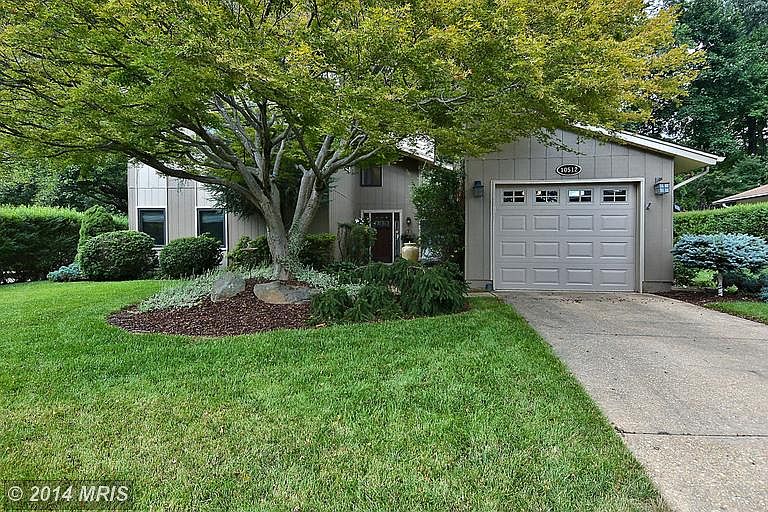 1st image of 10512 Acacia Ln