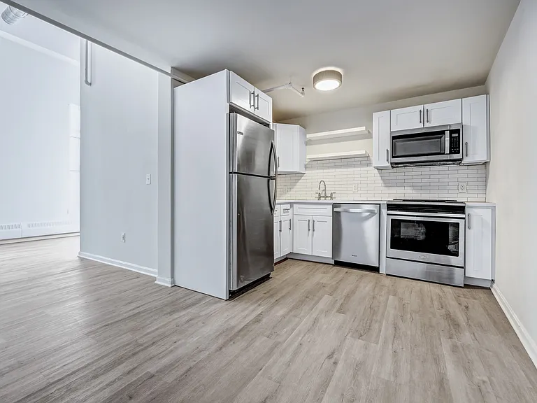 Welcome to Luckey Platt, where modern living meets stylish design. Enjoy spacious layouts, contemporary kitchens, and premium appliances that elevate your everyday life. Ready to upgrade your lifestyle? Contact us today for more information!