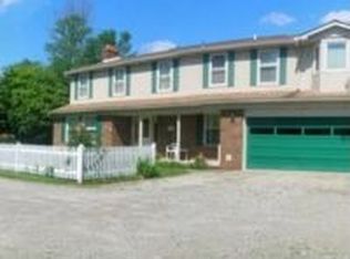 9889 Church Rd, Grosse Ile, MI 48138