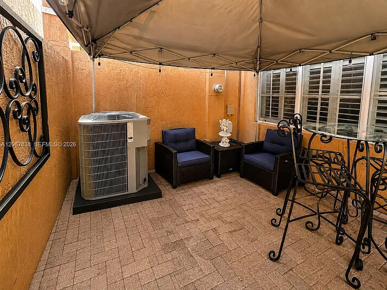 14708 SW 6th St #14708 — Photo 17