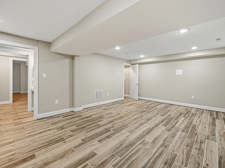 8474 Ararat Ct — Photo 28