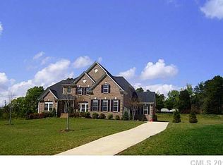 8311 Carly Ln W, Charlotte, NC 28227