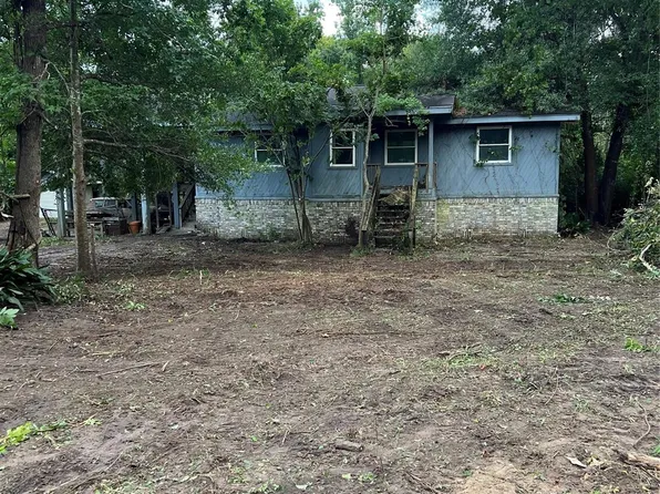260 Bayou Dr, Rose Hill Acres, TX 77657