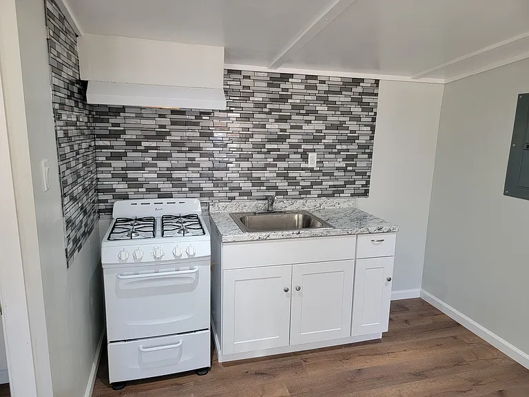 16786 Yucca Ave #B — Photo 2