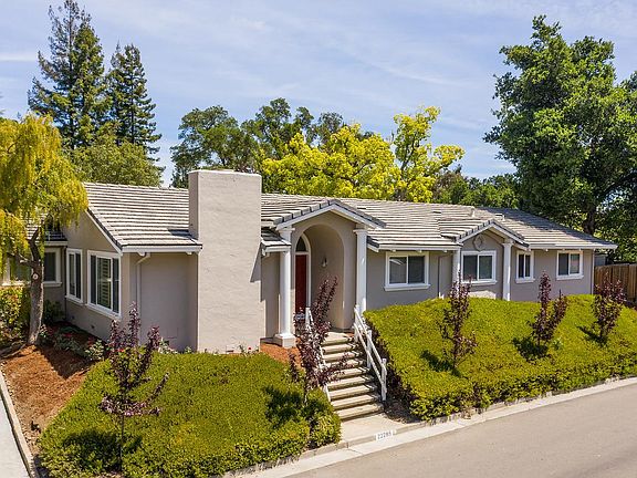 3rd image of 22285 S De Anza Cir