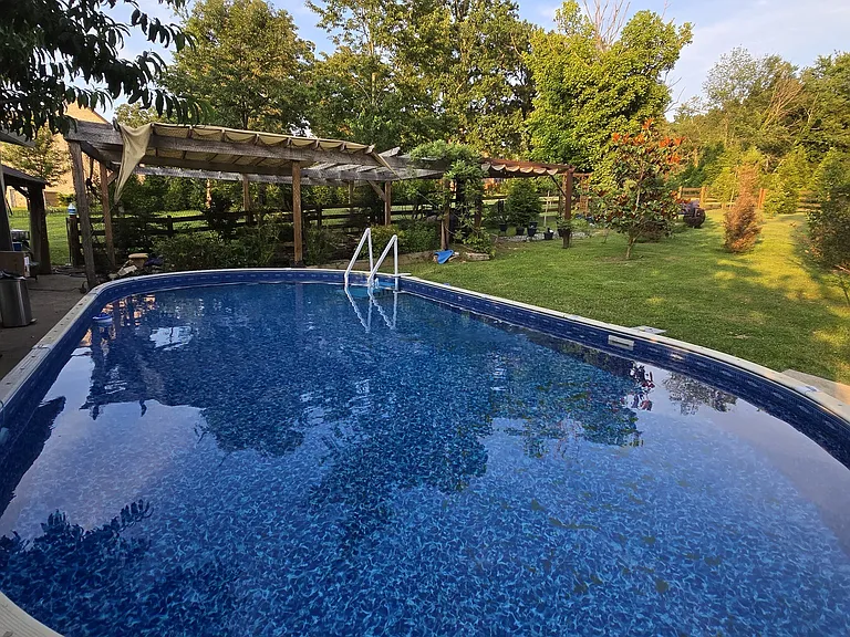 104 Yates Dr — Photo 17