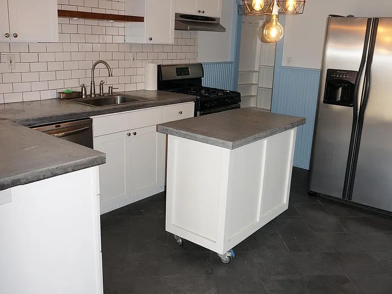 535 Sandy St — Photo 11