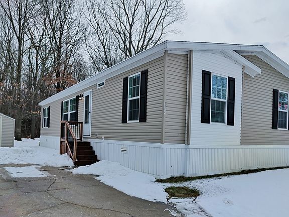 2nd image of 3951 Bentwood Cir W #75